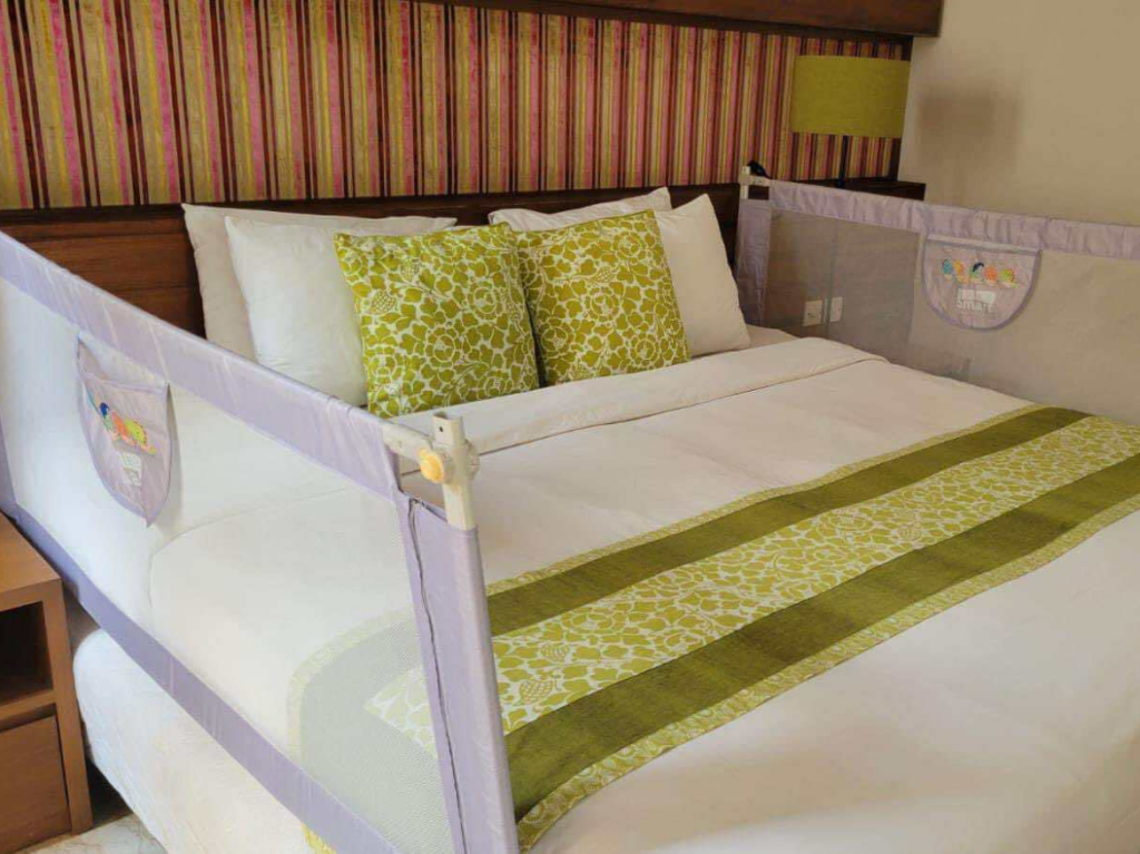 Bed rails in Bali by Bali Kidz Hire providing safe sleeping support for babies and toddlers at villas and resorts